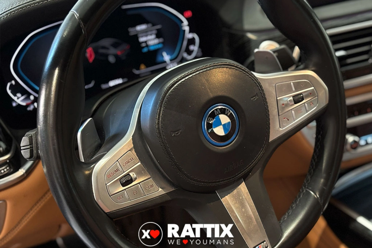 BMW Serie 7 G11 2019 745e auto